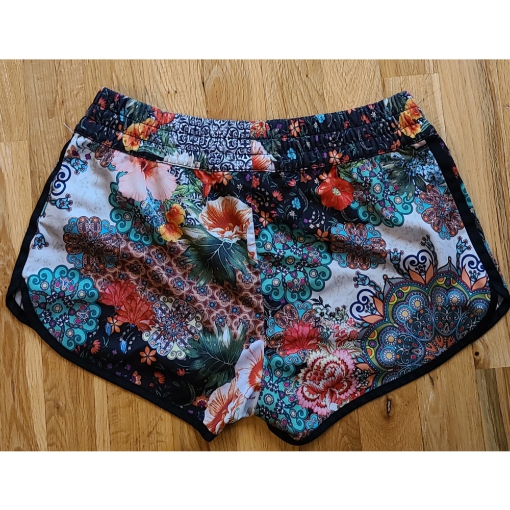 Adidas Originals X Farm Rio Jardim Agharta Shorts Size Small - Picture 4 of 8